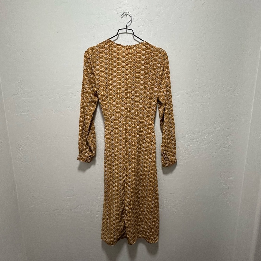 Rokoko midi length faux wrap dress - Picture 6 of 8